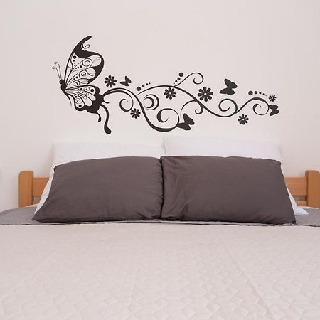 ורבניק Lara - Apartment Near The Beach מראה חיצוני תמונה