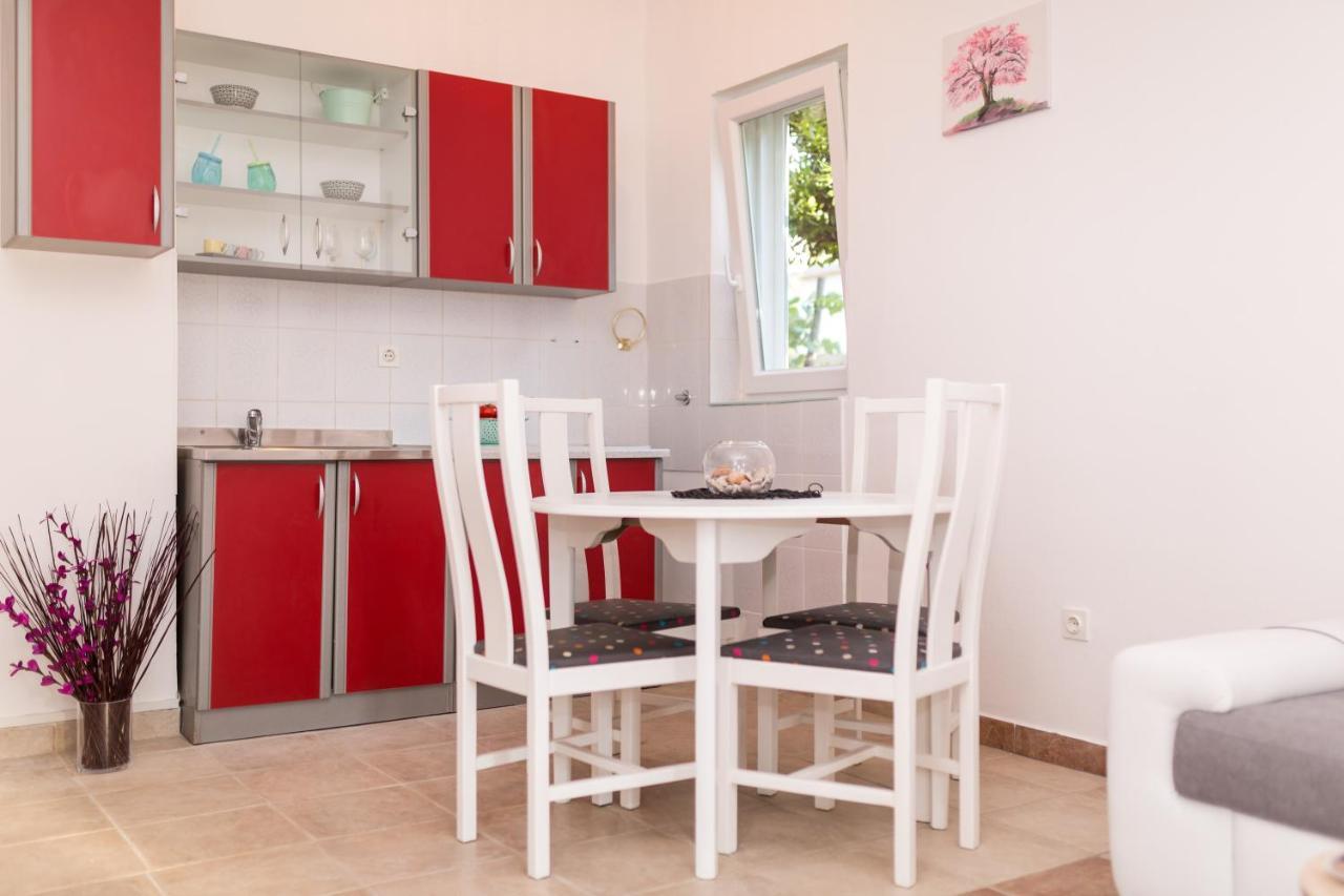 ורבניק Lara - Apartment Near The Beach מראה חיצוני תמונה