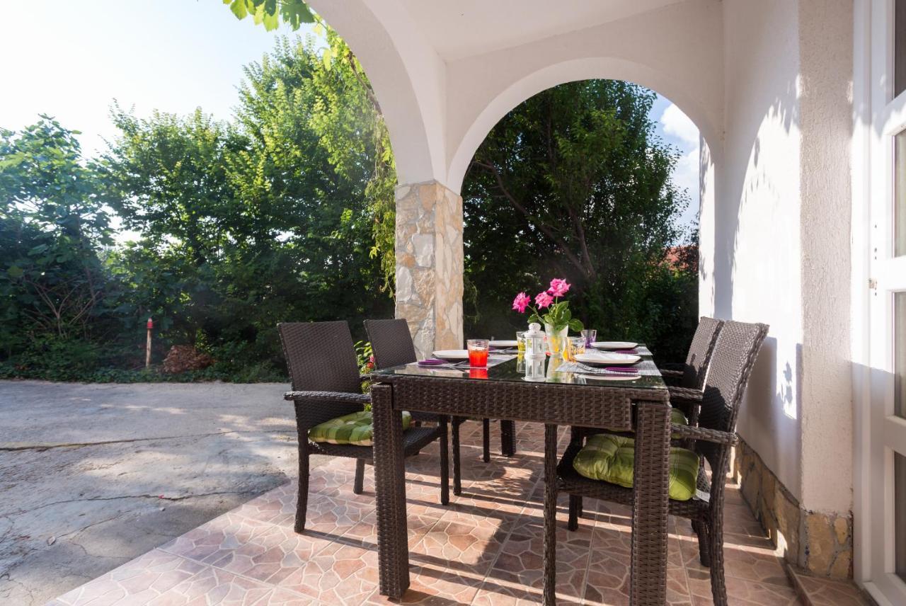 ורבניק Lara - Apartment Near The Beach מראה חיצוני תמונה